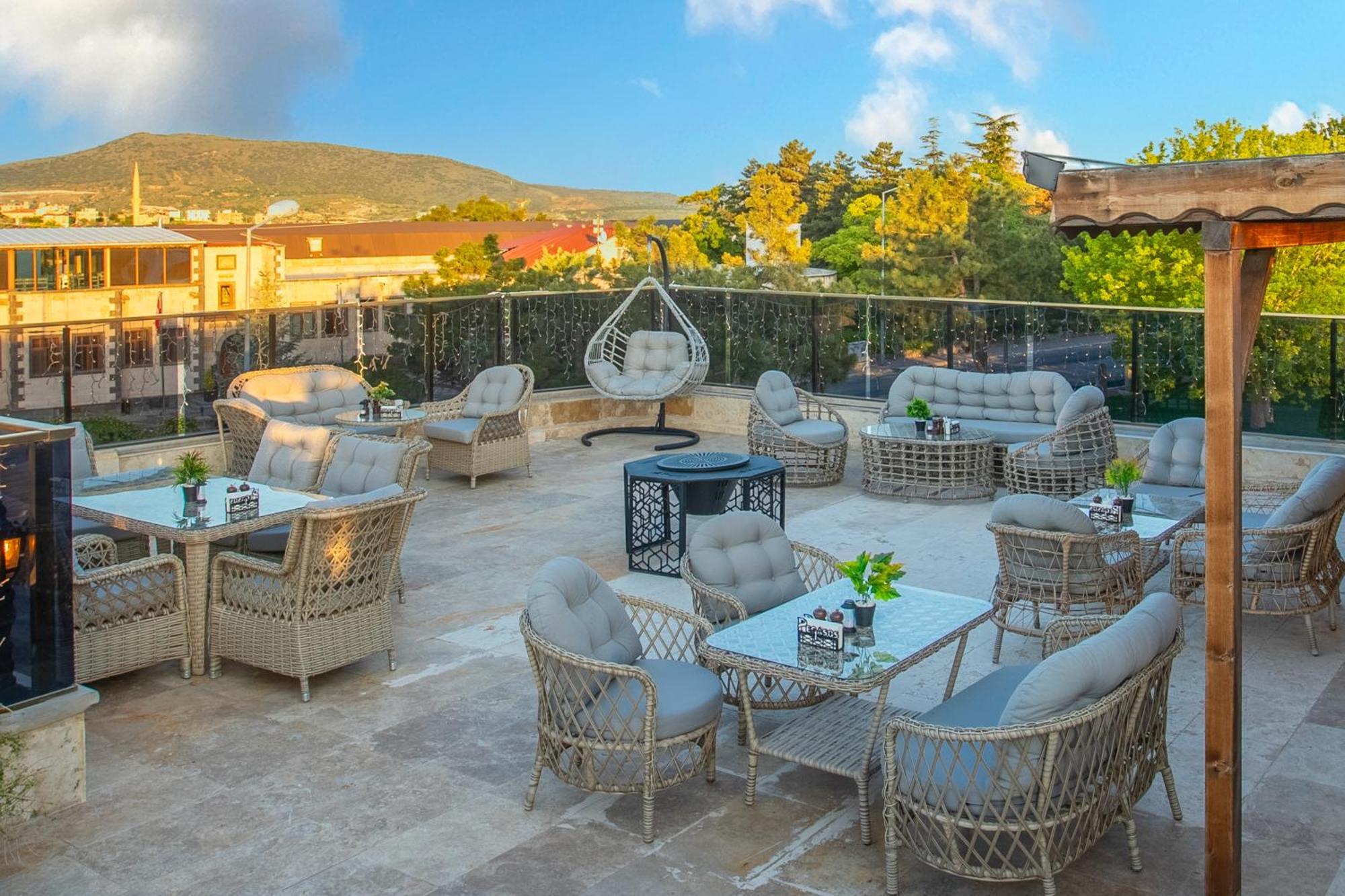 Cappadocia Pegasos Cave Suite Hotel Uchisar Exterior foto